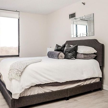 Short Term Rentals At The Park At Trowbridge Senior Community Southfield Exteriér fotografie