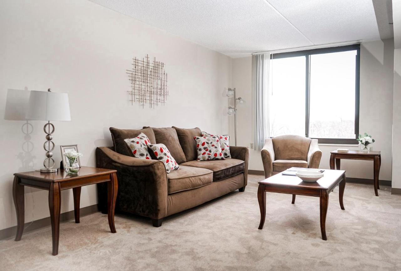 Short Term Rentals At The Park At Trowbridge Senior Community Southfield Exteriér fotografie