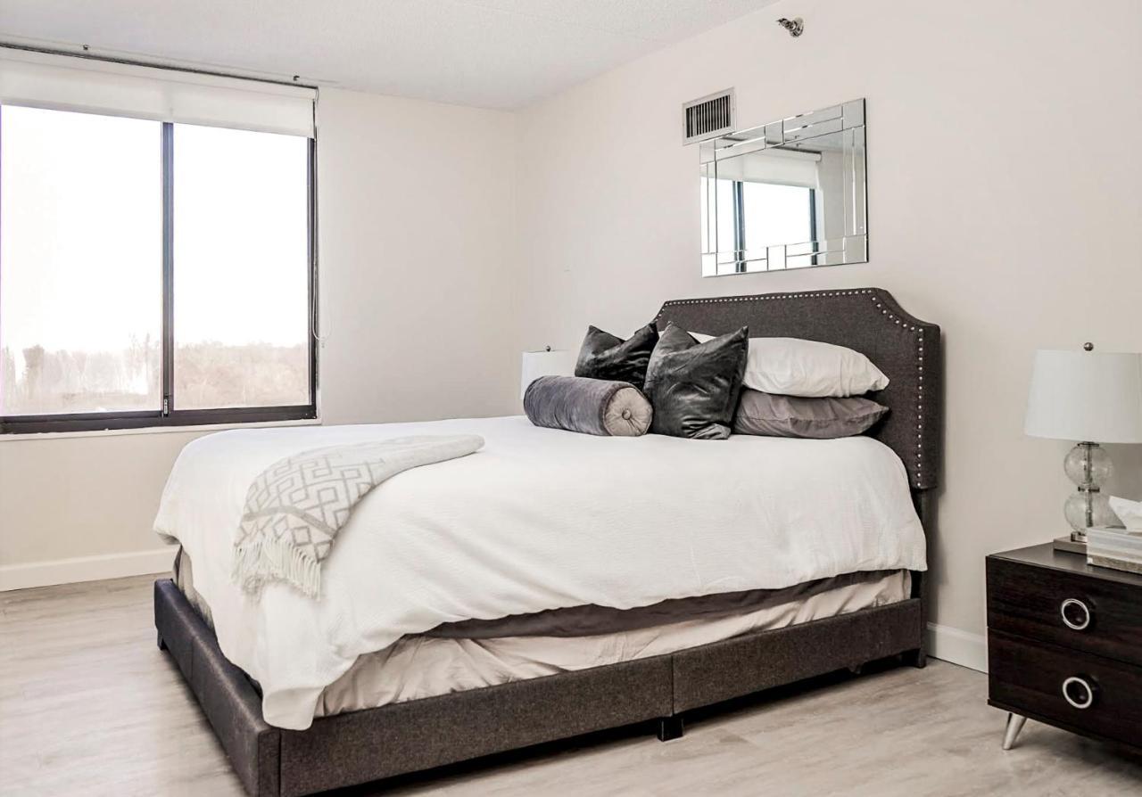 Short Term Rentals At The Park At Trowbridge Senior Community Southfield Exteriér fotografie