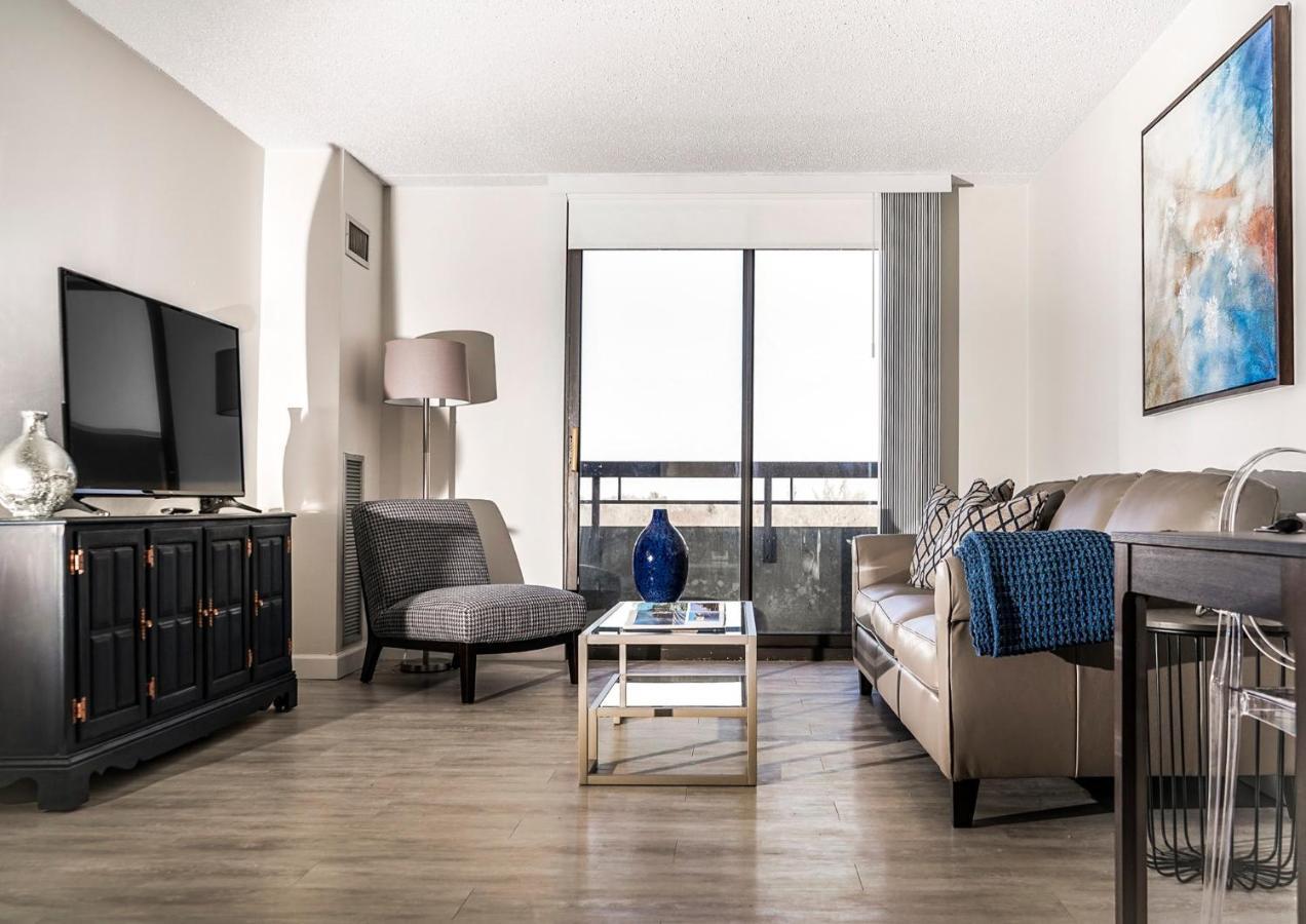 Short Term Rentals At The Park At Trowbridge Senior Community Southfield Exteriér fotografie