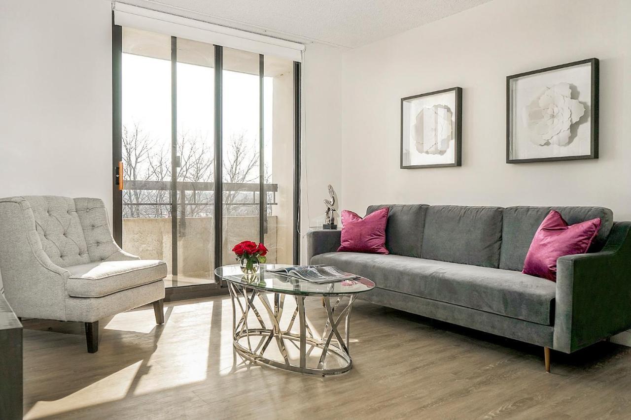 Short Term Rentals At The Park At Trowbridge Senior Community Southfield Exteriér fotografie