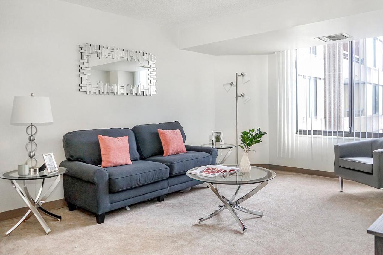 Short Term Rentals At The Park At Trowbridge Senior Community Southfield Exteriér fotografie