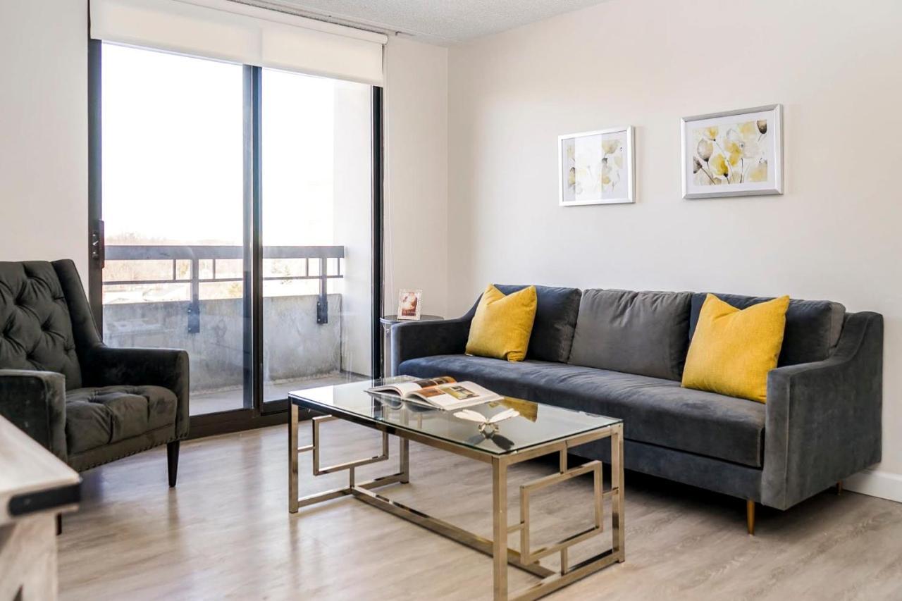 Short Term Rentals At The Park At Trowbridge Senior Community Southfield Exteriér fotografie