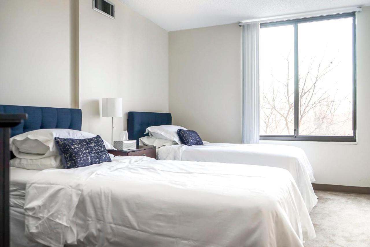 Short Term Rentals At The Park At Trowbridge Senior Community Southfield Exteriér fotografie