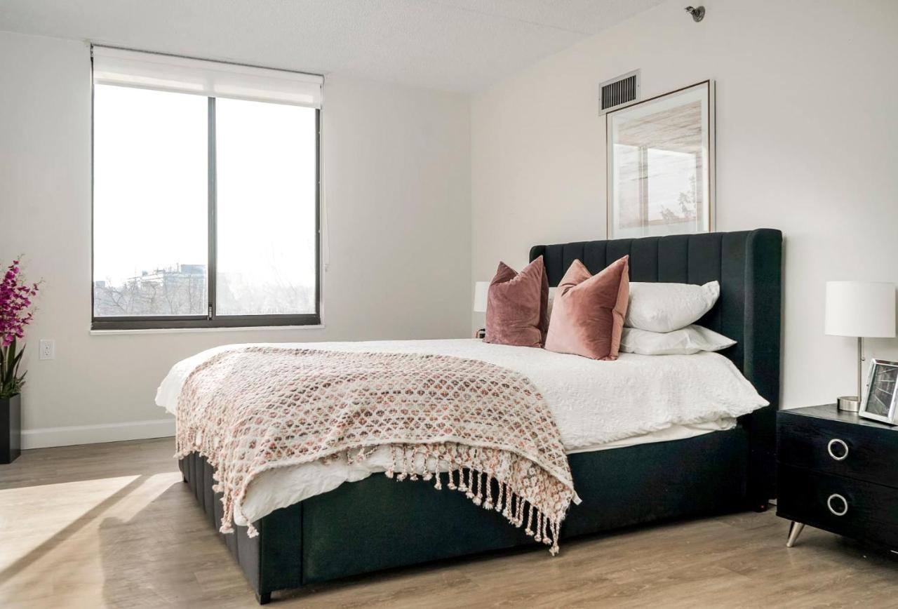 Short Term Rentals At The Park At Trowbridge Senior Community Southfield Exteriér fotografie