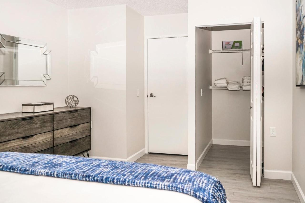 Short Term Rentals At The Park At Trowbridge Senior Community Southfield Exteriér fotografie